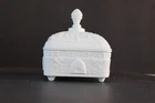 Indiana Tiara White Milk Glass Honey Bee Hives Covered Candy Dish (small Chips)