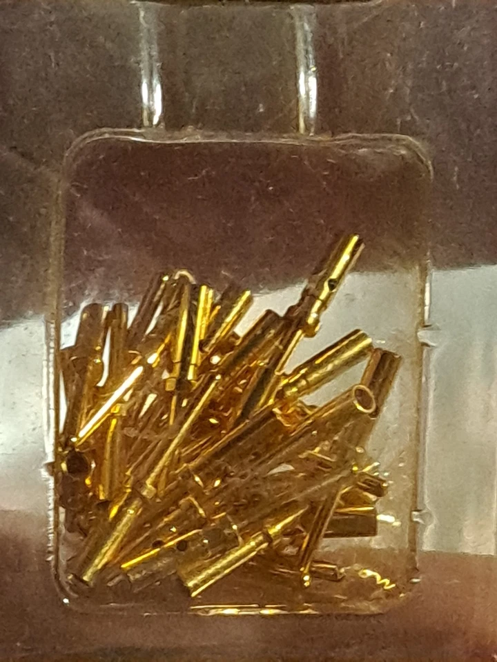 NOS Lot 4 TRW Cinch DCC-37P DCG-277 Connectors Gold Pins MIL-SPEC - Image 2 of 4