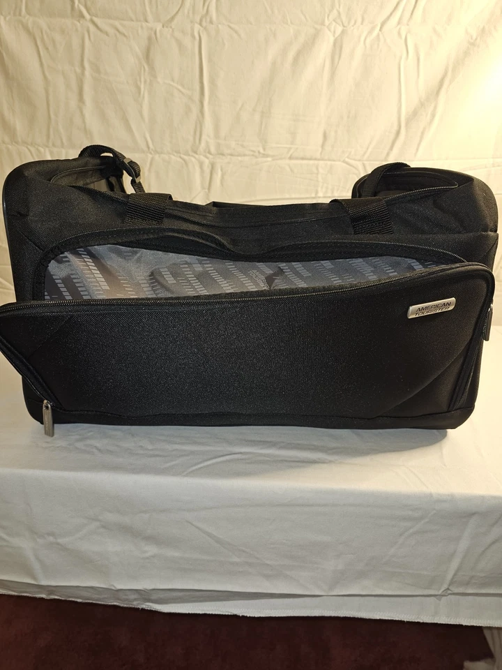 Bolsa de Lona American Tourister Equipaje Negro, EXCELENTE Foto 4 de 4
