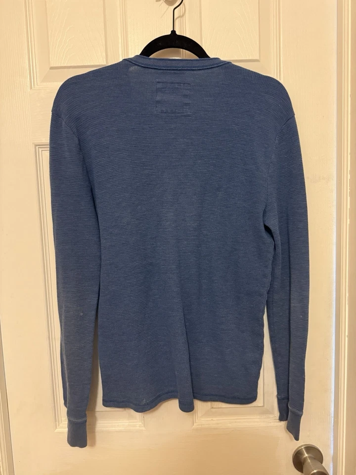 Hollister Navy Blue Long Sleeve Henley Shirt Mens Size Small - Image 4 of 4