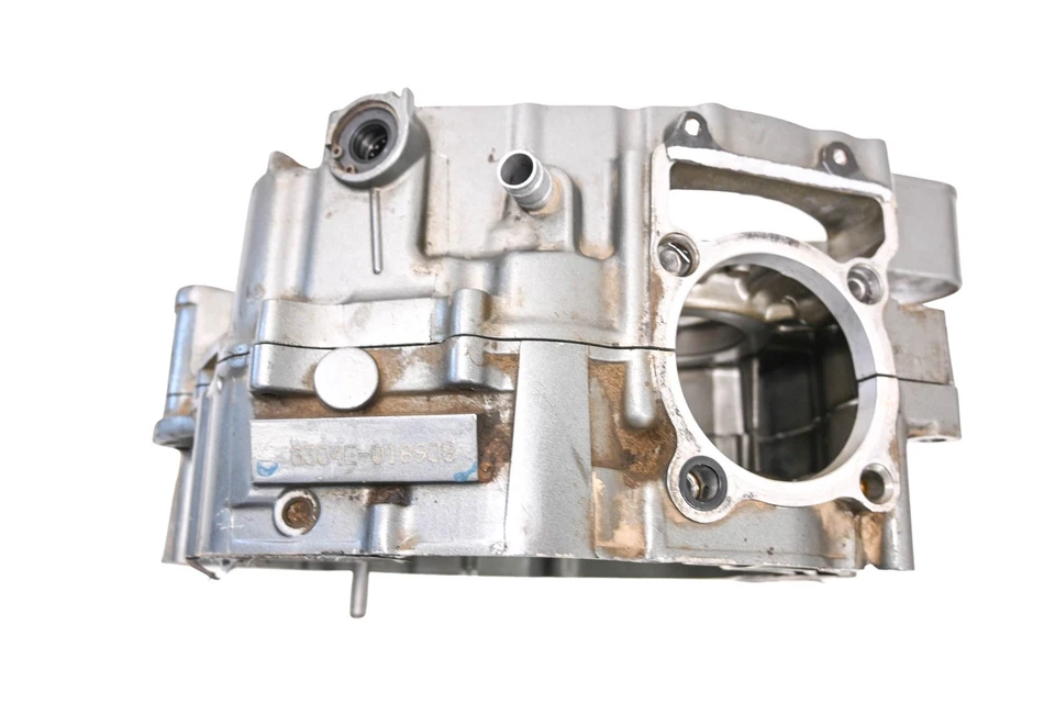 03 Yamaha TTR225 Crankcase Center Crank Case - Image 3 of 4