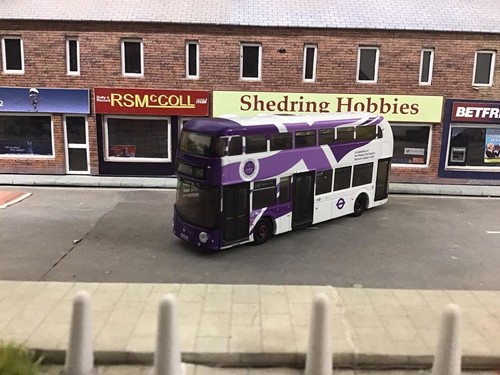 1/110 scale UK22 - Routemaster The Queen's Platinum Jubilee Tiny Diecast Tiny Ci - Picture 2 of 4