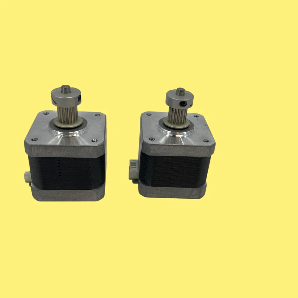 MAKERBOT 5th Replicator 3D Printer Stepper Motors #4124 Z37/8 - Image 2 of 4