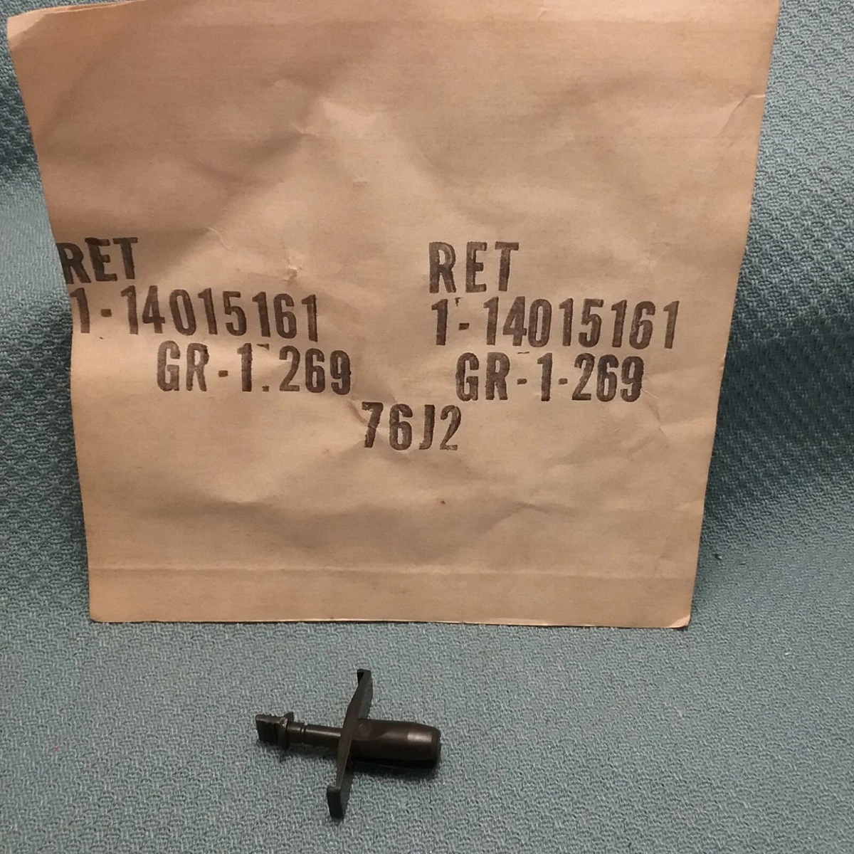 NEW GENUINE GM 14015161 GRILLE ATTACHING PUSH-TYPE RETAINER | eBay
