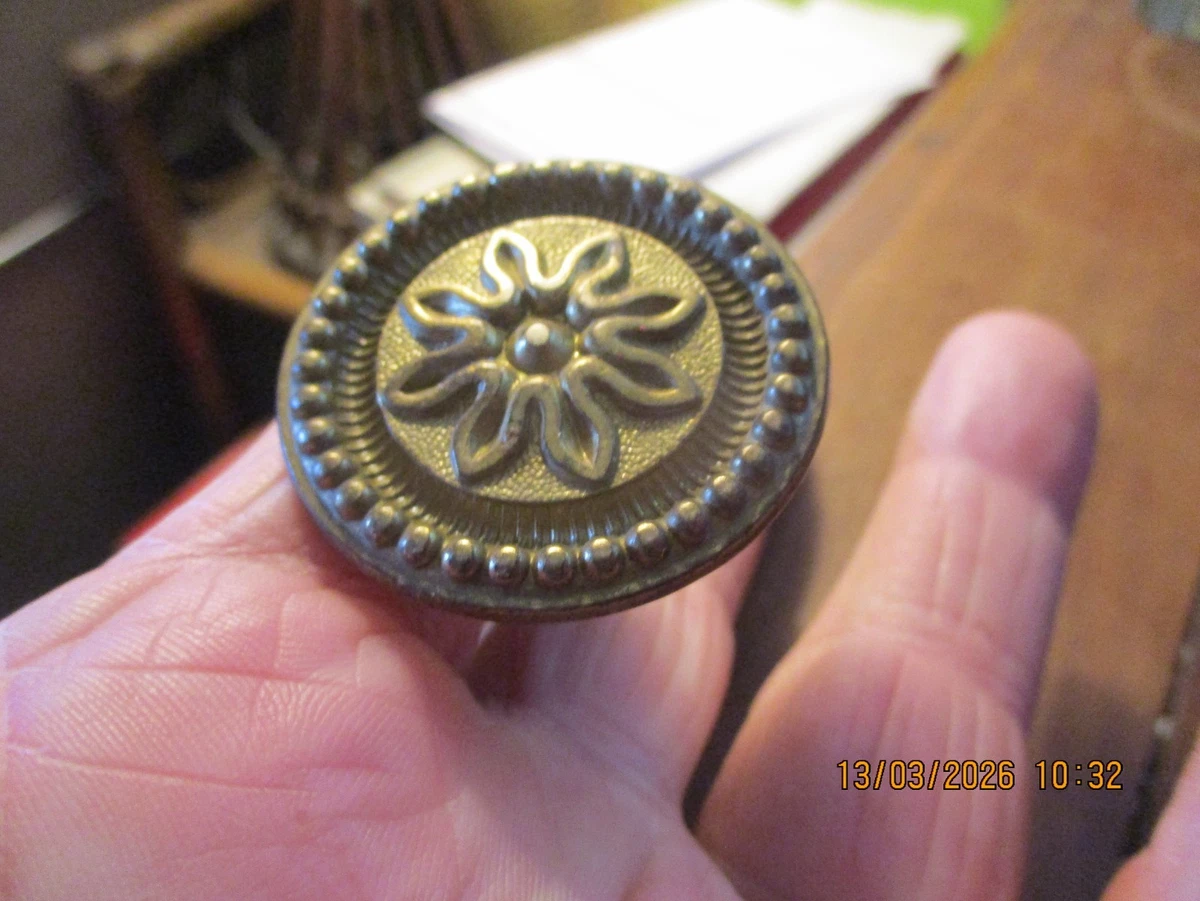 Bouton De Tiroir Vintage En Métal Doré Avec Motif Fleuri - Poignée Décorative Ronde 4,5 Cm