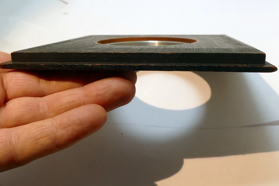 69mm ID Shutter Lens Board medium format 6X6" wooden antique - Image 2 of 4