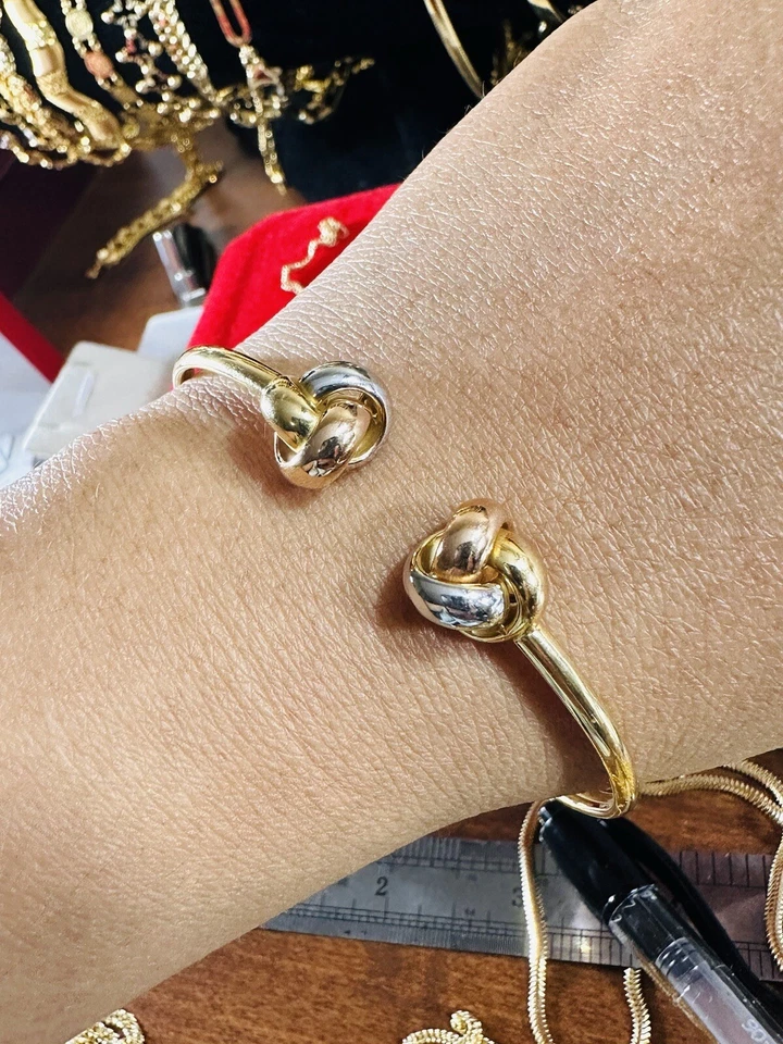 18K 750 Real Gold Tricolors Bangle Bracelet Knot fits 6-7” Long 11mm 6.1g S/M - Image 4 of 4