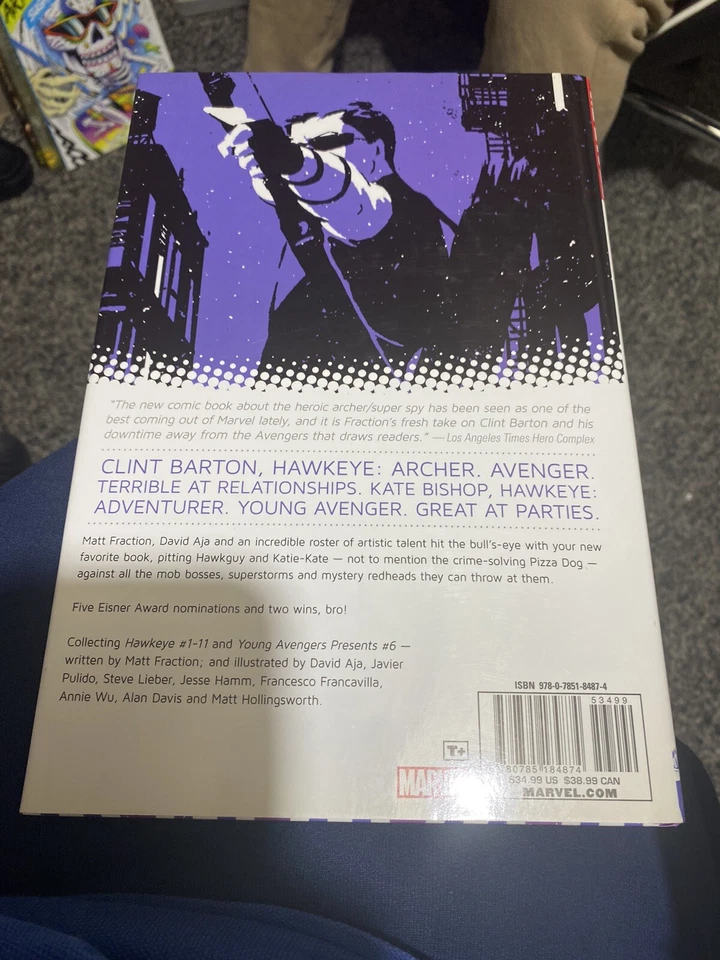 Hawkeye by Fraction Vol 1 Deluxe de gran tamaño tapa dura/HC OHC novela gráfica Marvel Foto 4 de 4