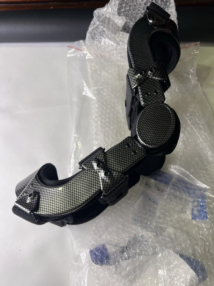 Rodillera derecha pequeña Breg Fusion 13487 Foto 3 de 4