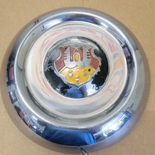 1950 1951 1952 1953 Oldsmobile 88 98 Hubcap Super Futuramic Dog Dish 1950 1951 1952 1953 Oldsmobile 88 98 Hubcap Super Futuramic Dog Dish
