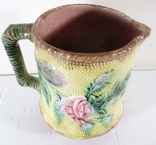19TH C MAJOLICA 7" H PITCHER, ROSE PATTERN W/BEADED SURFACE, NO CHIPS NO CRACKS - Picture 2 of 4