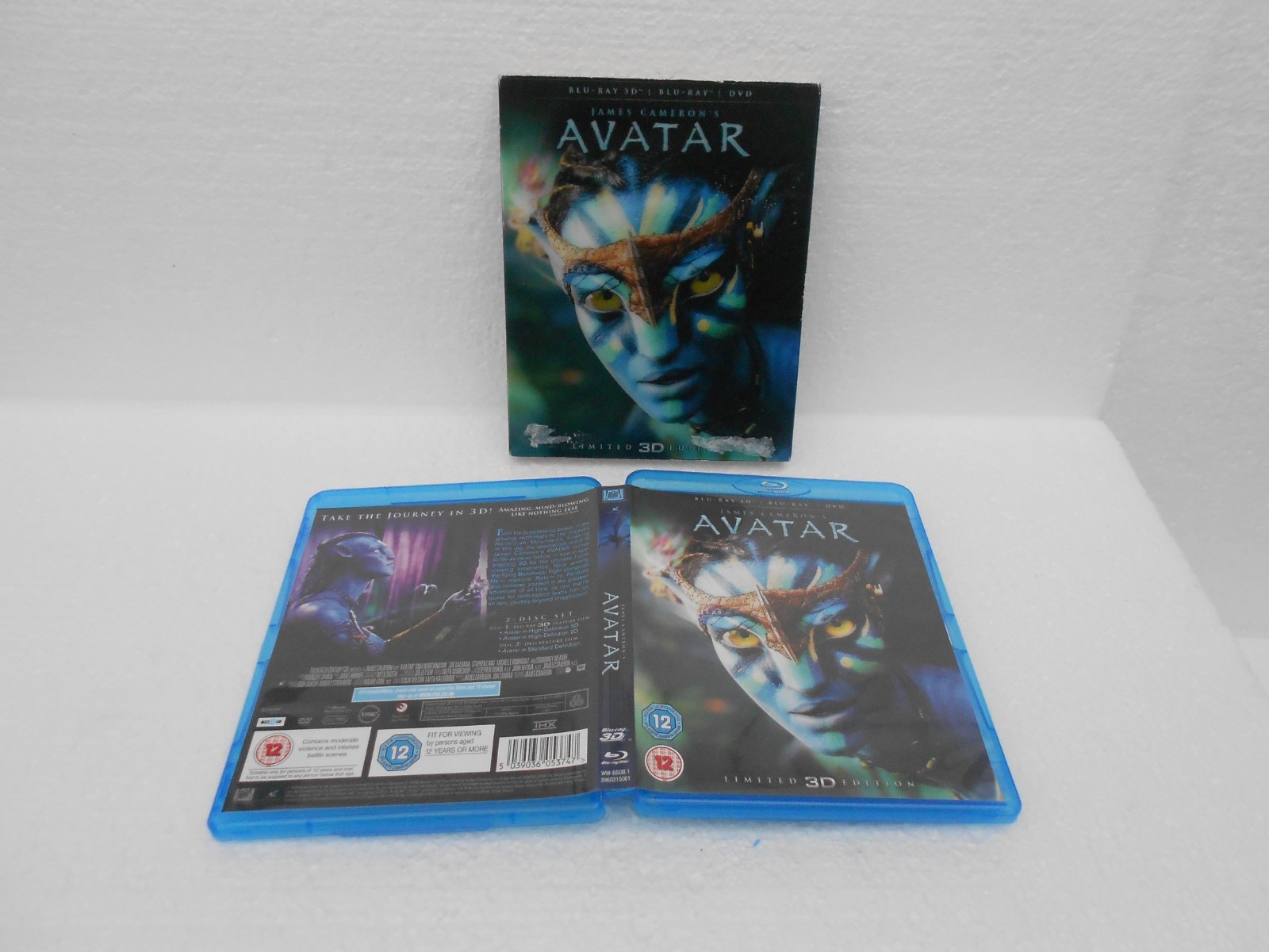 Avatar with Limited Edition Lenticular Artwork (Blu-ray 3D  + DVD)