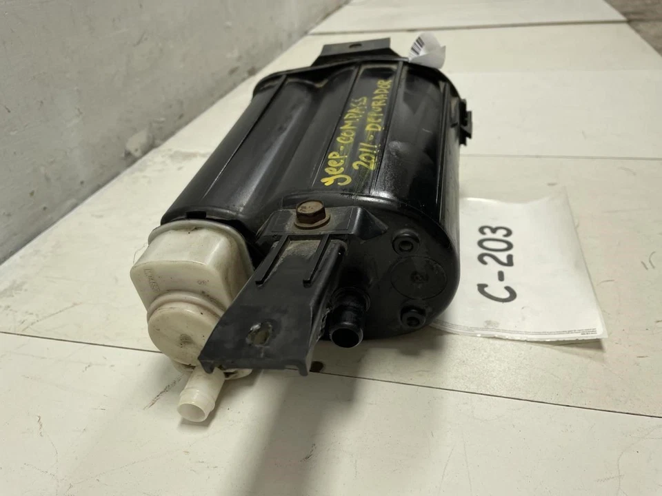 Jeep Compass 2011 bote de carbón de vapor de combustible de 2,4 L OEM+ Foto 3 de 4