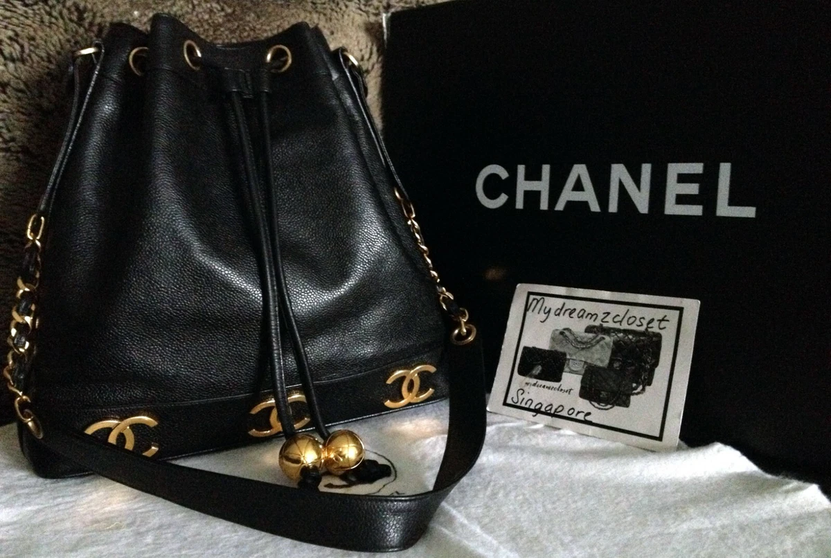 Vintage Chanel Black Classic Lambskin CC Gold Chain Crossbody Clutch 9  Flap Bag - My Dreamz Closet