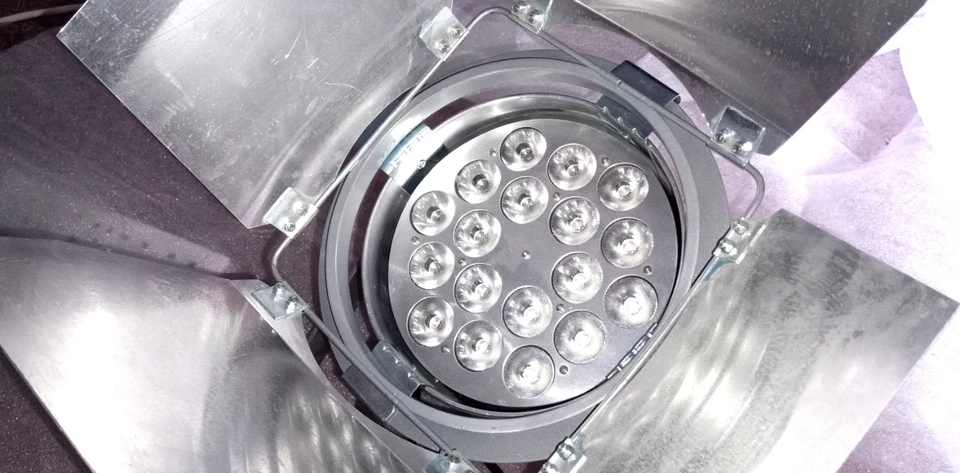 Visage LED Stage Light DMX PAR Disco DJ Wedding Party Light Can 64 Floorcan 240v - Image 3 of 4