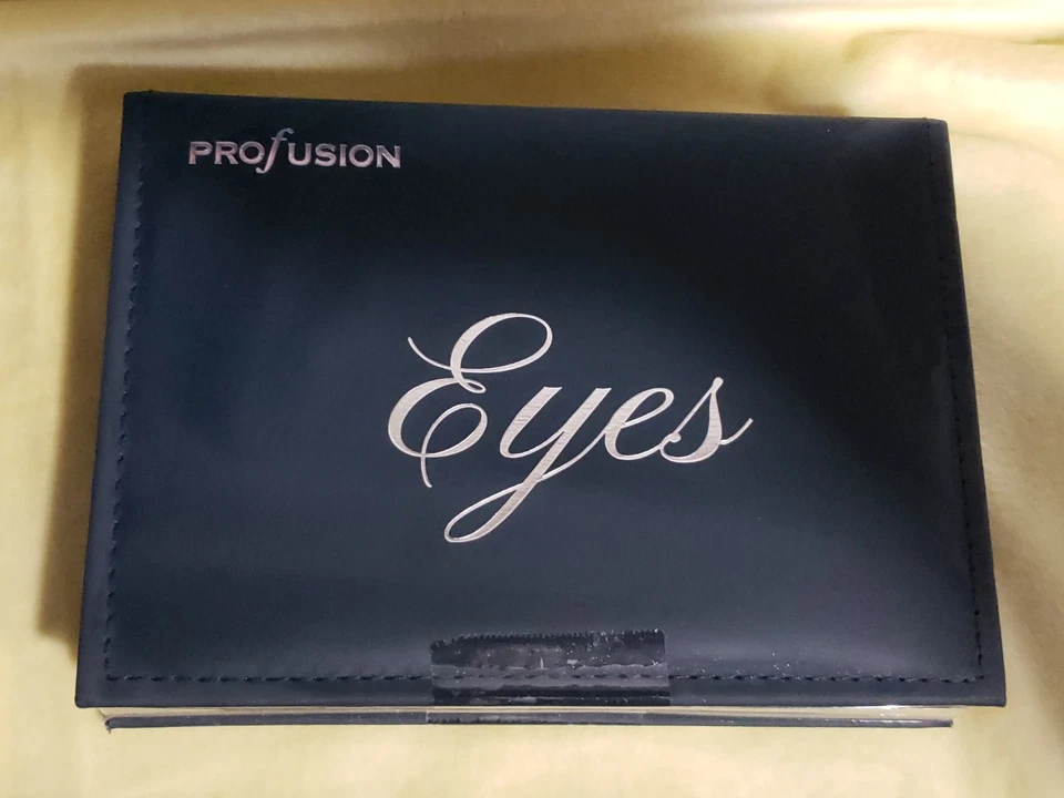 Profusion Cosmetic Eyes  24 Pc shadow -brow liner & contour  brushes Palette - Image 2 of 3