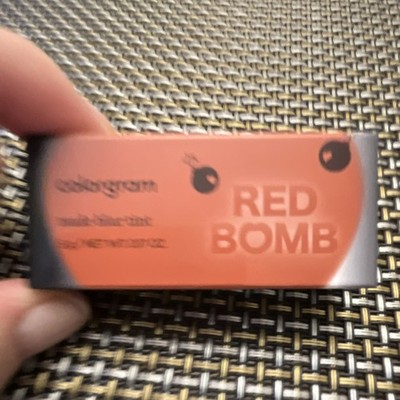 colorgram Red Bomb Lipstick Stick - Red Shade, Matte Effect