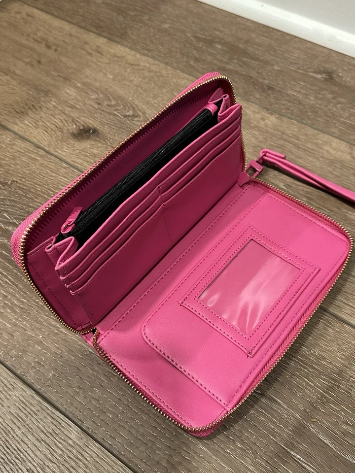 Betsey Johnson Hot Pink Skull Studded Zip Wristlet Wallet in faux leather - Image 4 of 4