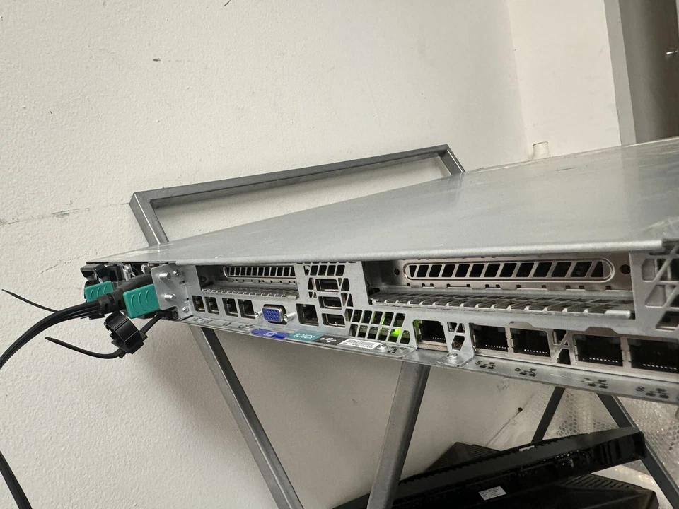 EMC Avamar ADS Gen4S Utility Node 100-580-640 Complete with Drives - Image 4 of 4