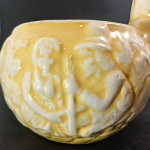 Pipe-Shaped Ashtray, Colonial Motif Cabins Pilgrims, MCM Yellow Ceramic OBO - Picture 8 of 12