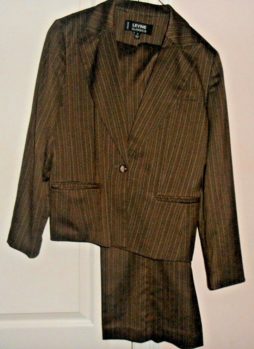 GORGEOUS LARRY LEVINE CLASSIC PANTS SKIRT JACKET 3 PC. SUIT WOMENS