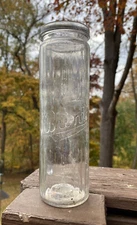 Bunte, Chicago, IL Clear Candy Jar Illinois