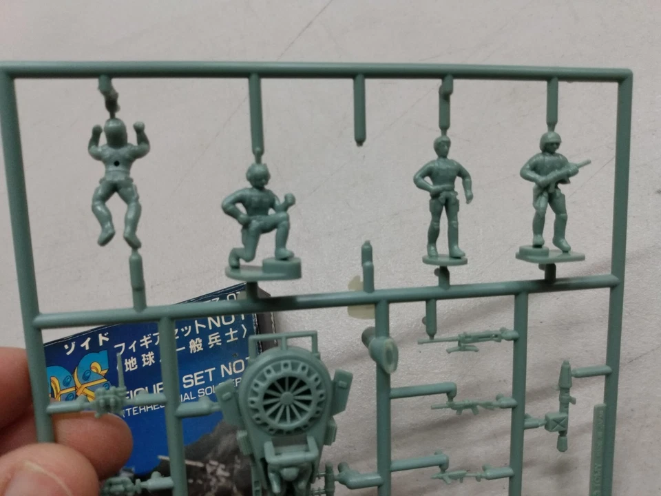 Zoids: Juego de figuras #1 RFZ-01 Terrestrial Soldiers TOMY Modelo Kit con caja **Leer** Foto 3 de 4