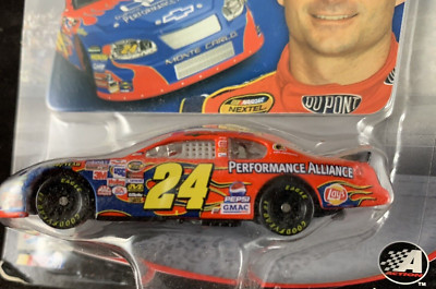 2005 WINNERS CIRCLE - CAR + CARD - NASCAR #24 - JEFF GORDON - DUPONT MOTORSPORTS