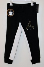 NWT Air Jordan Little Boys Black with White Trim Deluxe Sweat Pants sz 6