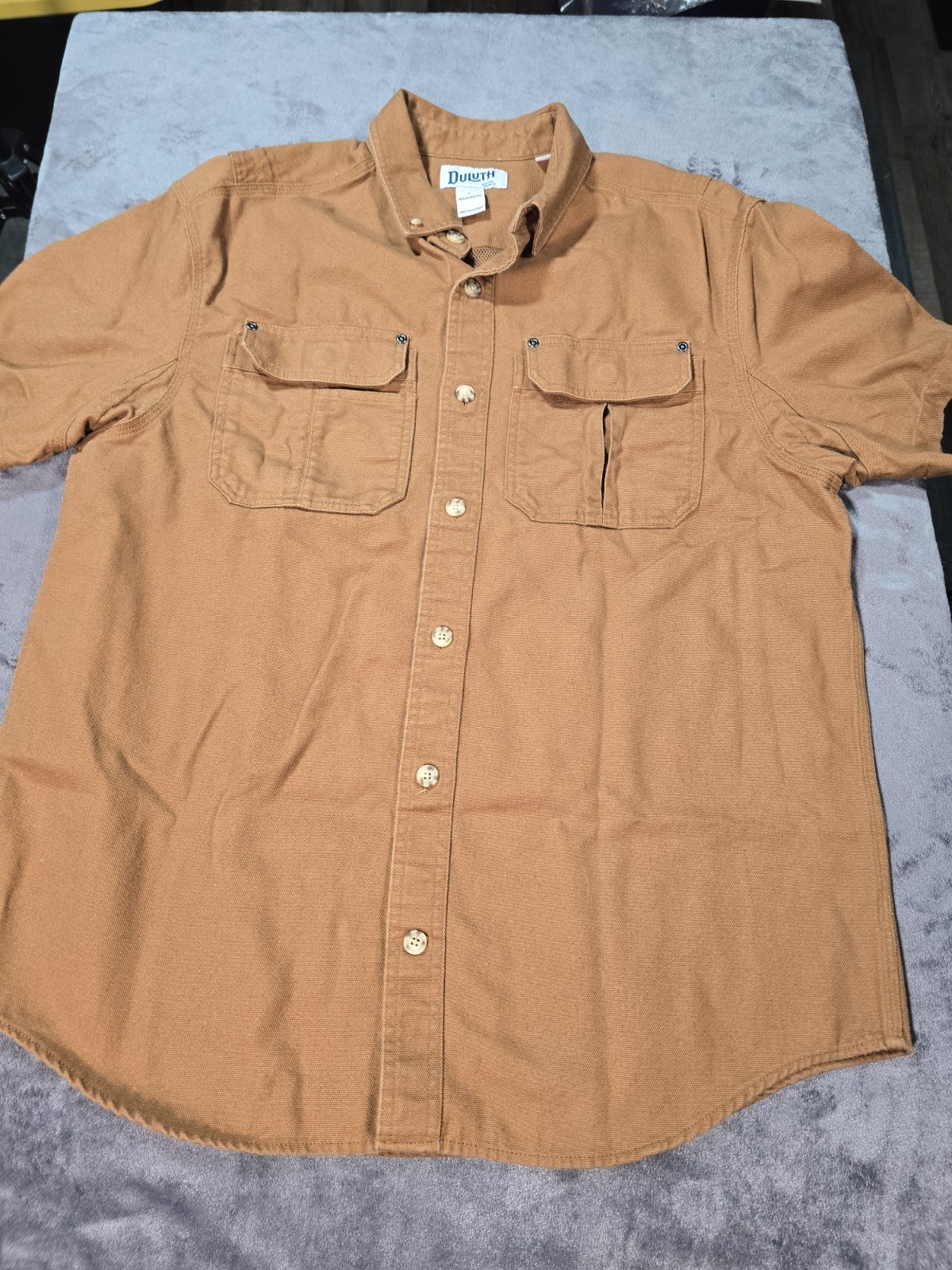 Duluth Trading Co Shirt Mens L Brown Canvas Relaxed Fit Work Wear Vented 
