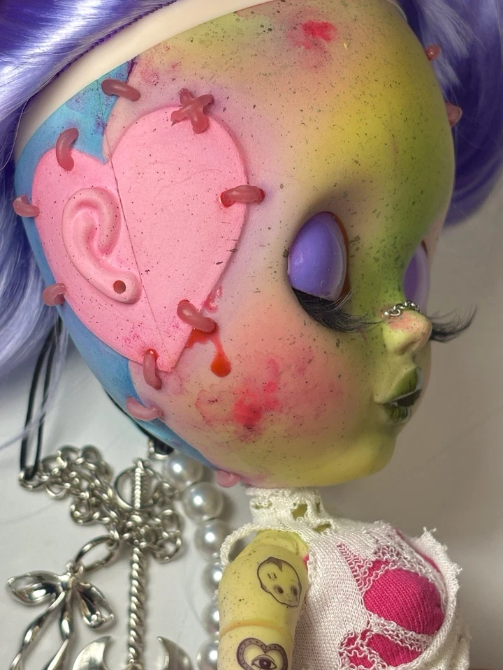 ÚNICA Muñeca Blythe Personalizada TBL Pastel Gótico Zombie Niña Tumblr Púrpura Pelo con Conjunto Foto 4 de 4