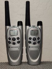 Set Of 2 Motorola Talkabout T7100 Two Way Radios Walkie Talkie Tested Read
