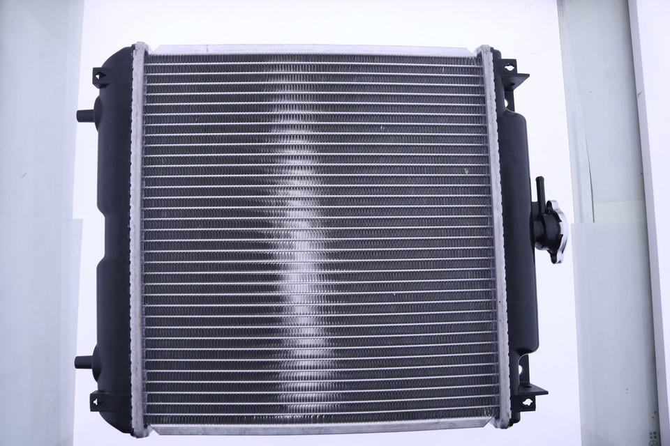 RADIATOR K2110-85010 Fits Kubota G2160 G21HD GR2100 GR2110 ZD18F ZD21F ...