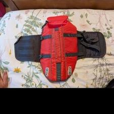 Outward Hound Dog Life Jacket Size Small  (Rc1)