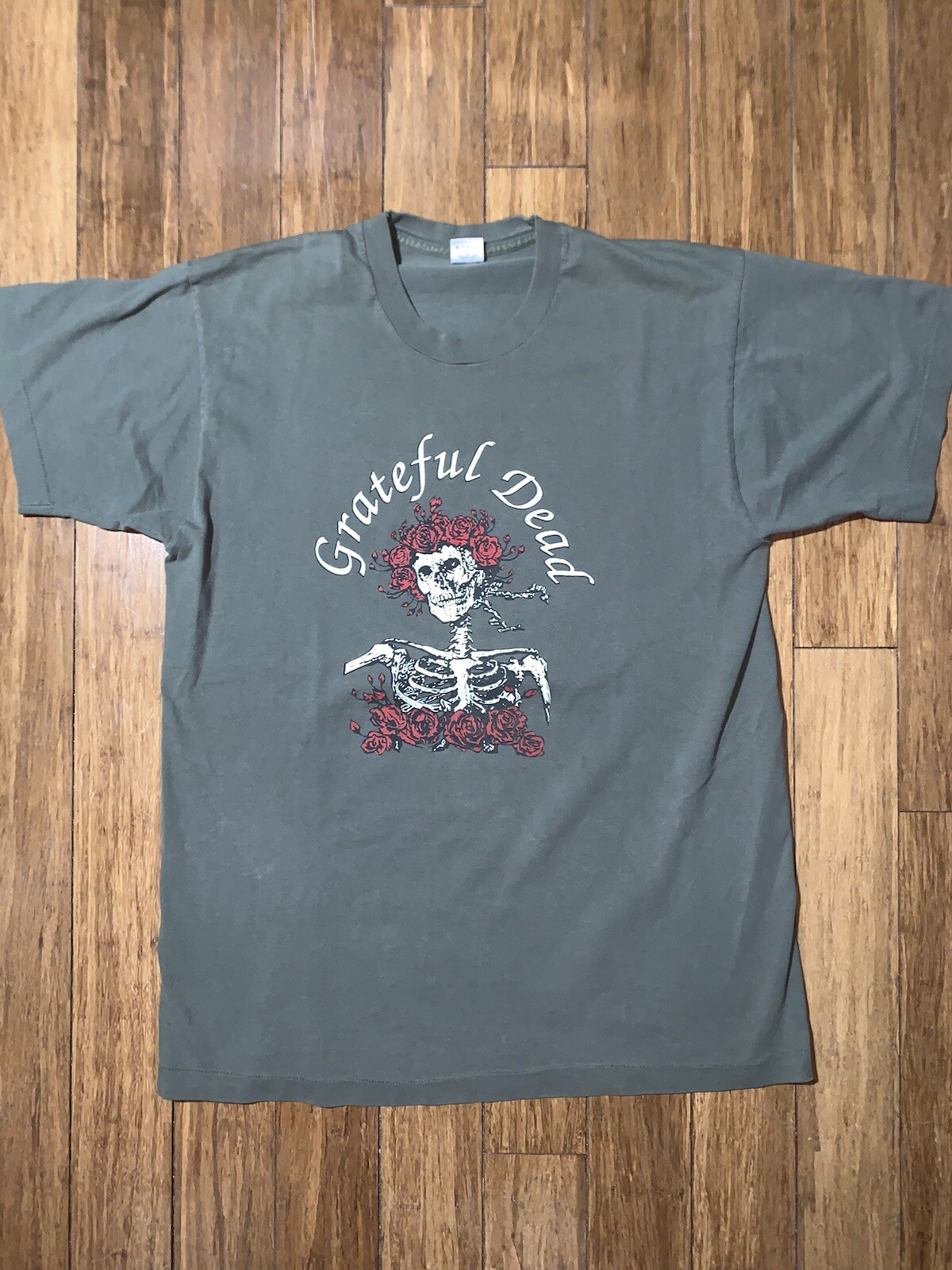 Vintage Grateful Dead Band Graphic Tee for Dead Heads
