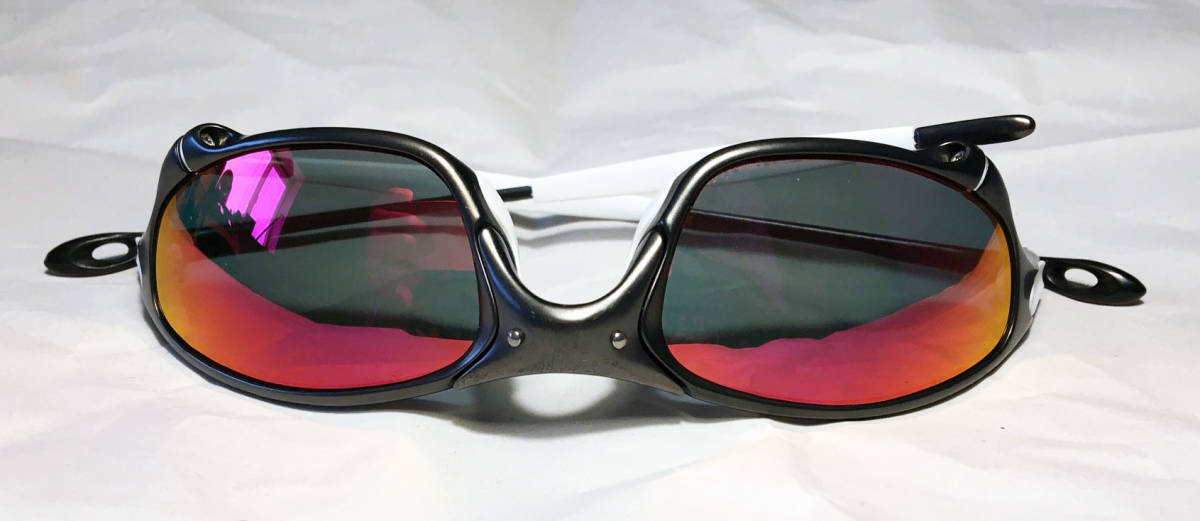 Oakley Juliet carbon color polarized lens 4th generation Oakley Juliet carbon color polarized lens 4th generation