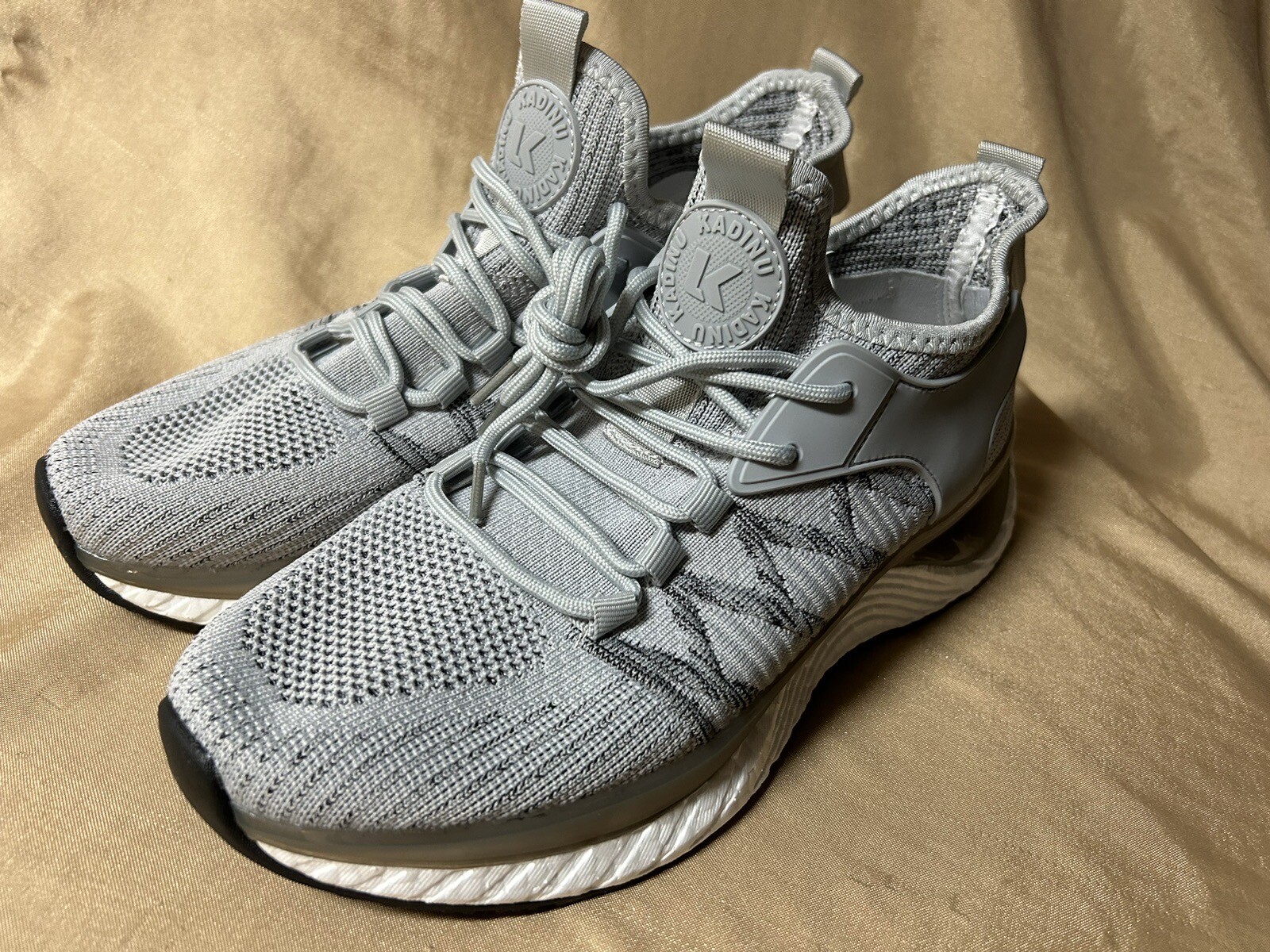 SAOLA Sneakers da uomo Kadinu Athletic Mesh taglia 41 con suola in gomma