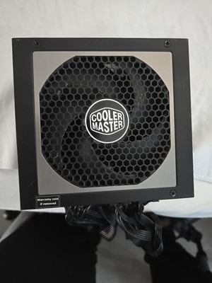 Netzteil von Cooler Master Complett