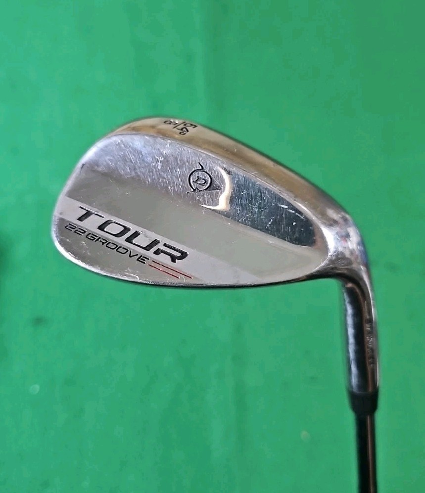 Dunlop Tour 22 Groove 64°/8° Lob Wedge / Reg Flex Steel Shaft