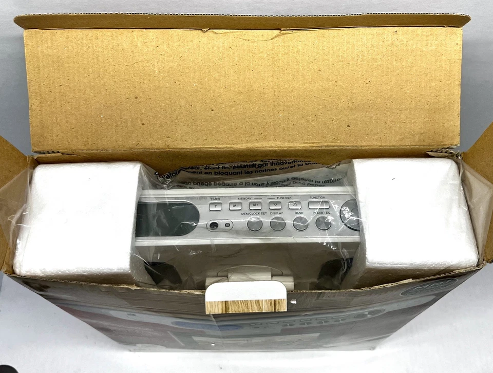 GPX Under Cabinet 7” LCD TV KCL8806DT. NEW OPEN BOX still in packaging,L@@K - Image 2 of 4