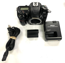 Nikon D7500 20.9MP Digital SLR Camera Body Working 1260-4 READ Please