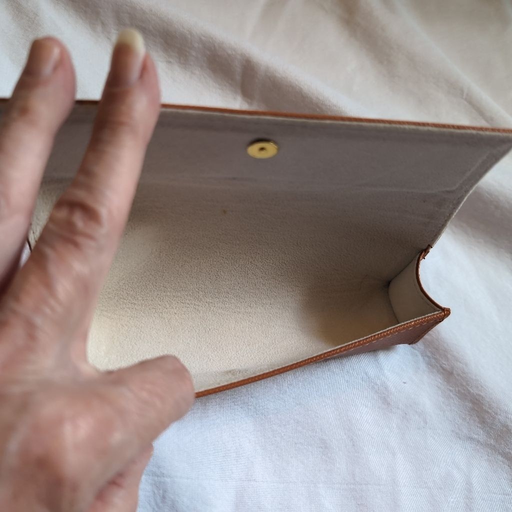 Tory Burch Hard Eyeglass Case, Brown, Pre-owned thumbnail 7