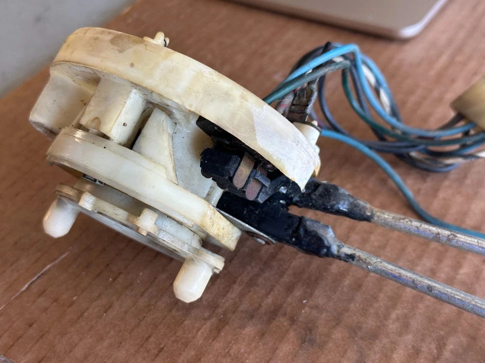 菲亚特 1100D 未测试转向柱开关 — 第 3/4 张图片