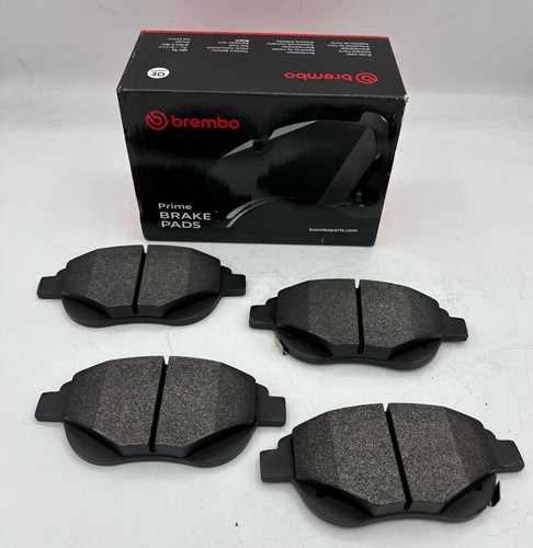 KIT PASTIGLIE PATTINI FRENO ANTERIORI E POSTERIORI BREMBO PER FIAT 500 L 1.3 MJT - Foto 2 di 3