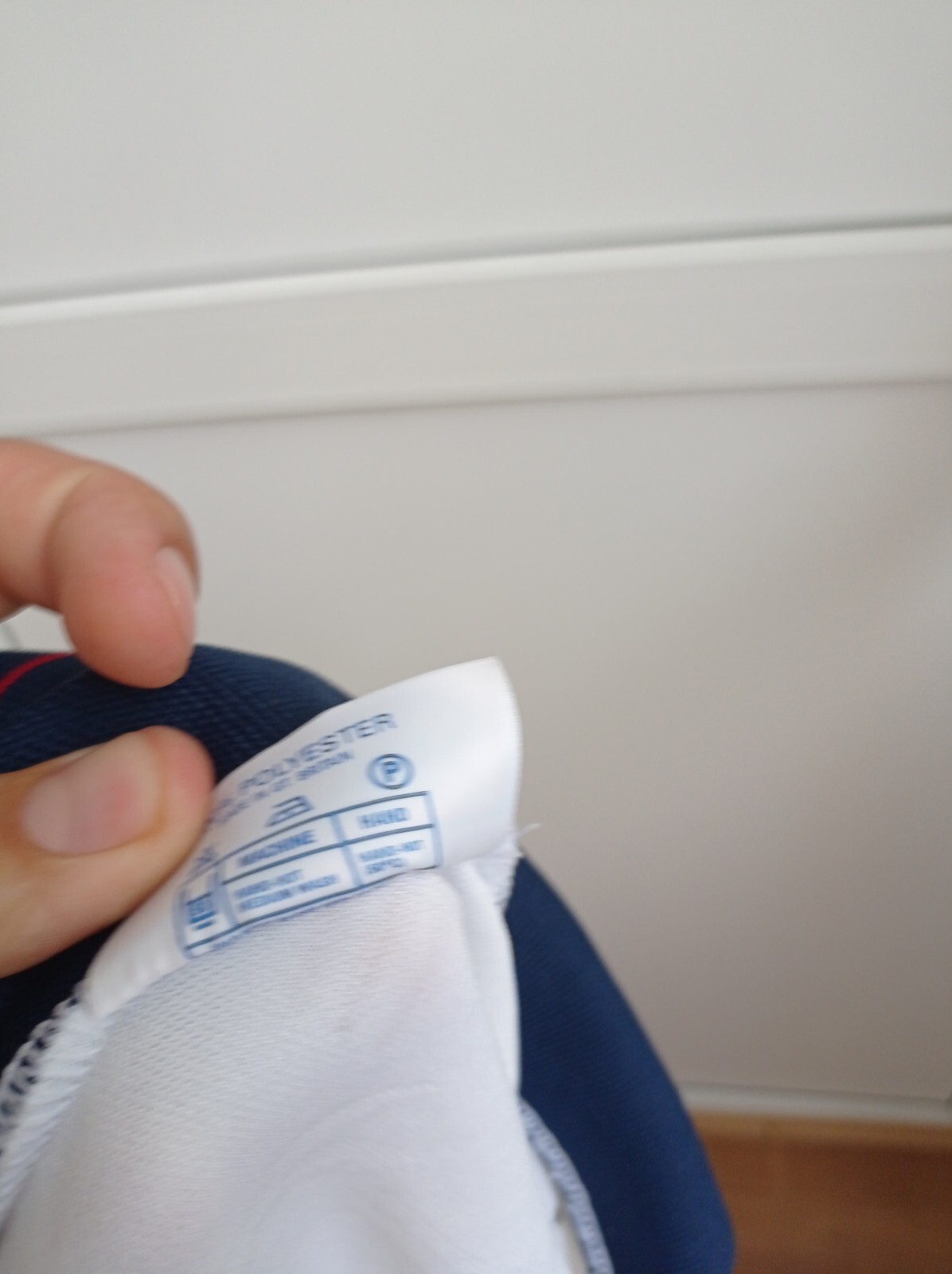 Bolton 1993 - 1995 Home Football Shirt Jersey REEBOK Size S M thumbnail 9