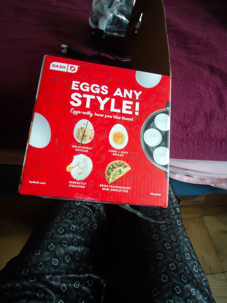 Dash Rapid Electric Egg Cooker with 6-Egg Capacity New in Box Dash Rapid Electric Egg Cooker with 6-Egg Capacity New in Box