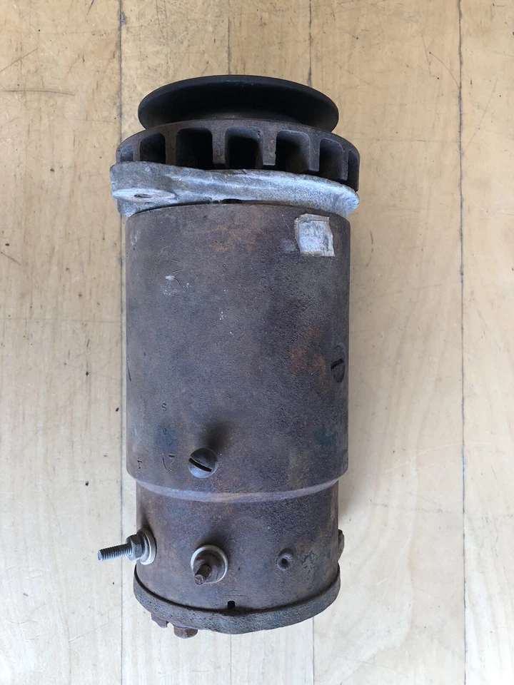 Генератор переменного тока Willys Jeep CJ  - Изображение 2 из 4