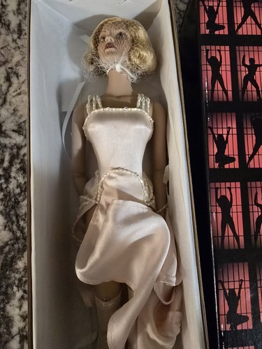Tonner TYLER CHICAGO ROXIE FUNNY HONEY 16” FASHION DOLL CLOTHES OUTFIT DOLL - Picture 13 of 23