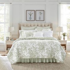 Queen Quilt Set, Soft & Reversible Cotton Floral Bedding with a Medium Weight