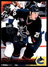 1998-99 PACIFIC PARAMOUNT EMERALD GREEN Dave Scatchard Vancouver Canucks #239